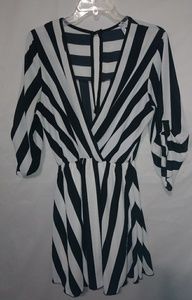 Blue Mint L Wide Stripe Crossover Fashion Top in Black White